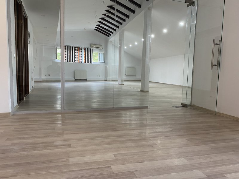 Tineretului, metrou,